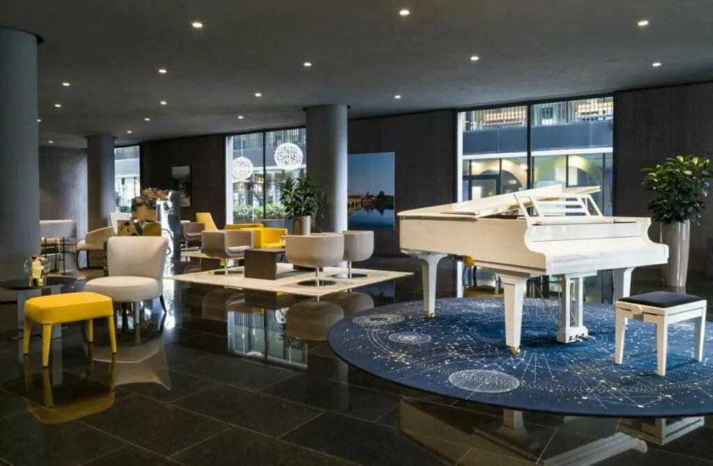 Maritim Hotel Plaza Tirana - Gay Hotel in Tirana